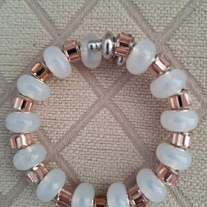 Elegant White and Rose Gold Beaded Bracelet